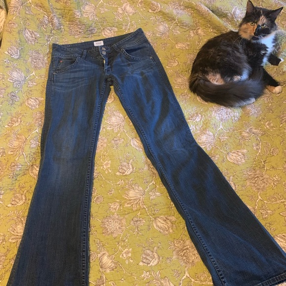 Jeans - Picture 2 of 4